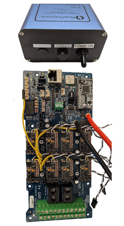 Topside control box with power on switch and PCB with power electronics and ESCs